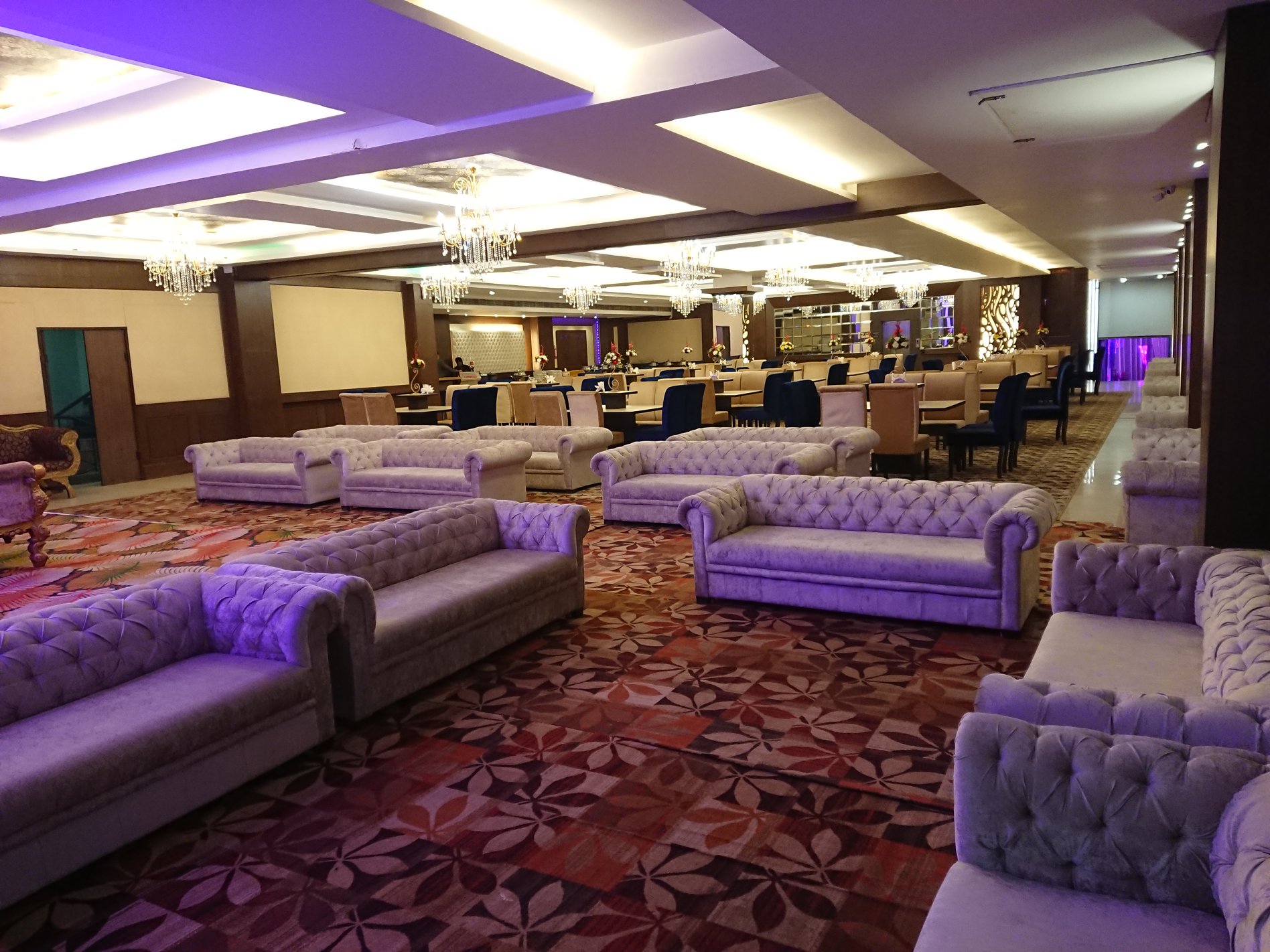 Hotel Kohinoor Palace-Front View