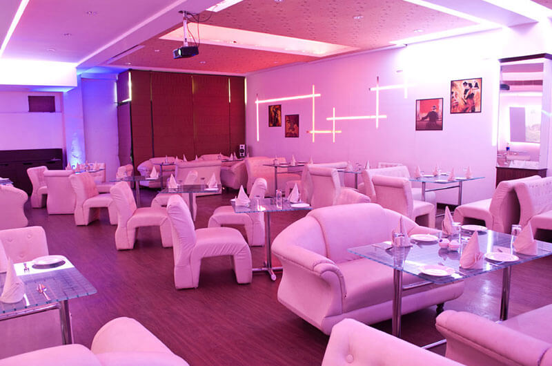 Hotel Kohinoor Palace- Groove Restobar4